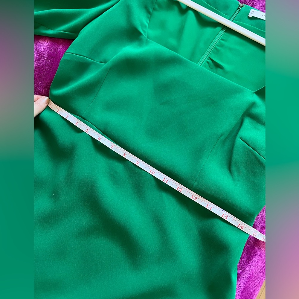 NWOT Bright green long sleeve dress - Picture 10 of 13